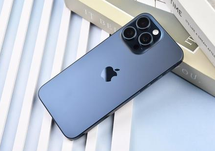 济宁苹果维修点分享iPhone 15 Pro Max屏幕更换全新实操风险 